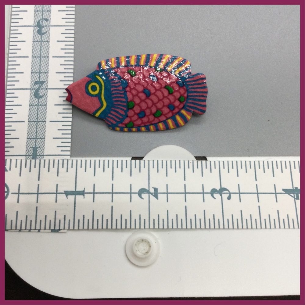 Fish Brooch - Picture 2 of 2